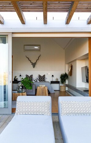 奢華套房, 海景 | 露台/庭院