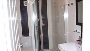 Unclassified image, 2 of 17, button - Greenbank Guest House (Barrow-in-Furness)