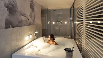 Đồ dùng nhà tắm thân thiện với môi trường, máy sấy tóc