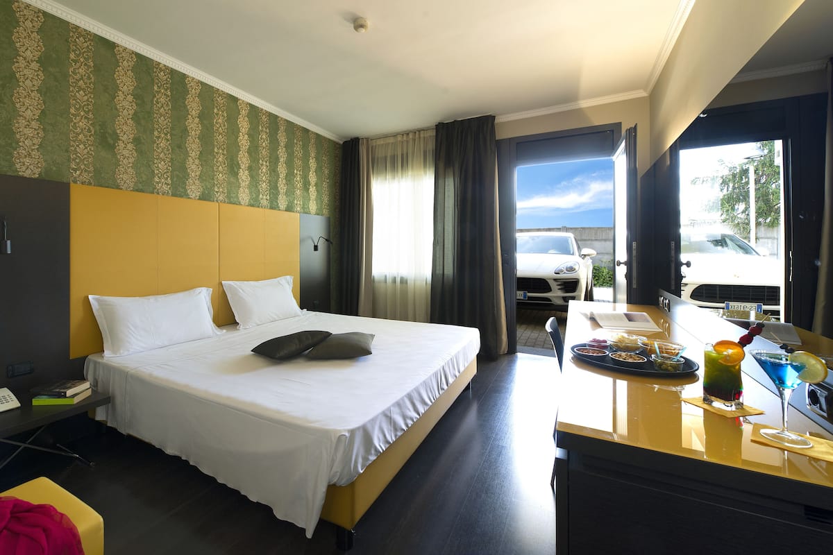 1 Schlafzimmer, Minibar, Zimmersafe, Schreibtisch