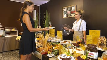 Frukostbuffé varje dag mot avgift