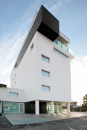 Property entrance - Le Nove Hotel (Nove)