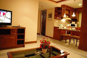 Suite - 2 soveværelser | Privat tekøkken | Køleskab, mikrobølgeovn, kogeplade, elkedel