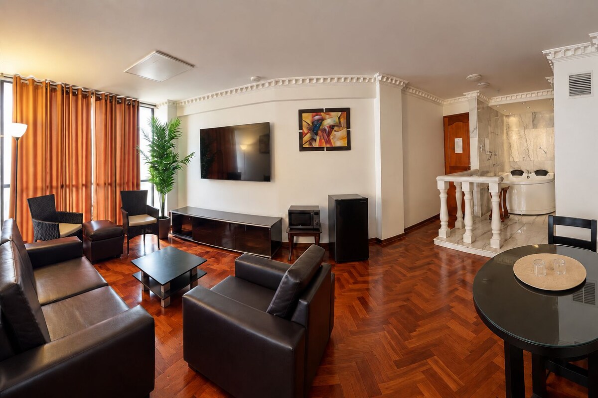 Presidential Room, 1 King Bed | Down comforters, pillowtop beds, minibar, in-room safe