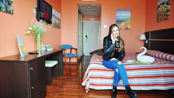 In-room safe, soundproofing, cribs/infant beds, rollaway beds