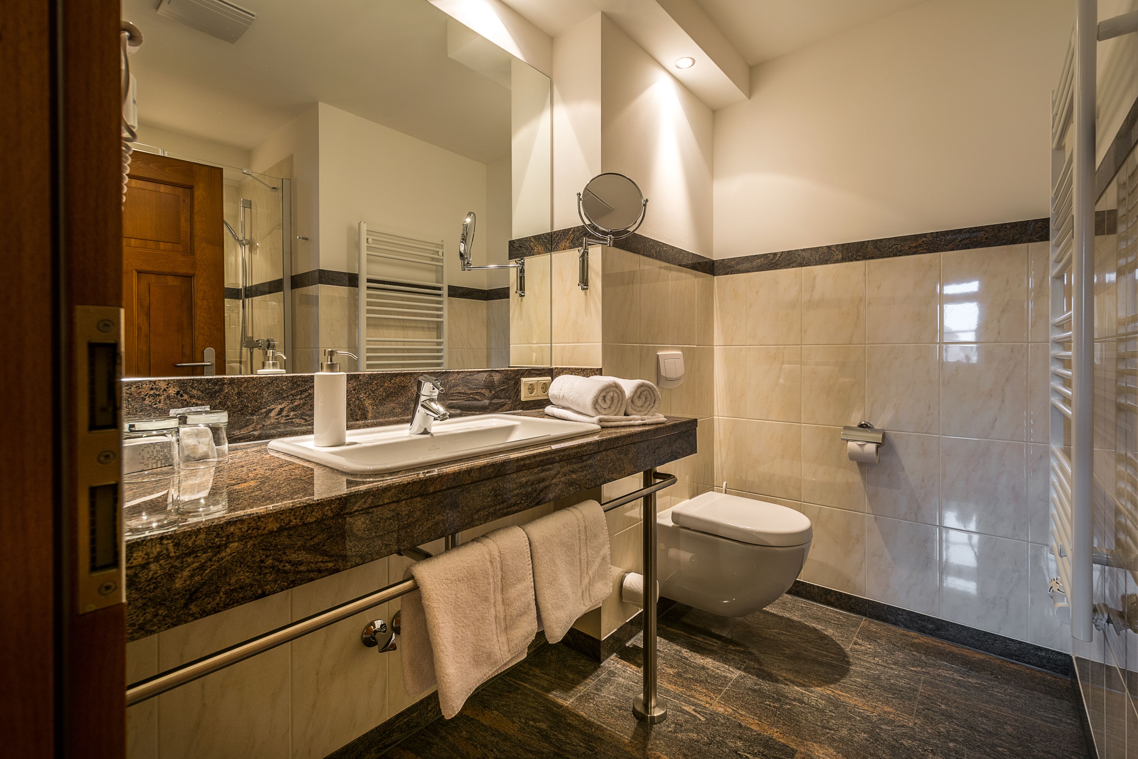 shower, free toiletries, hair dryer, towels