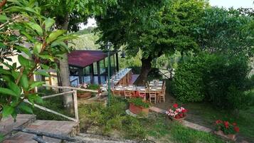 Breakfast, lunch, dinner served; pool views