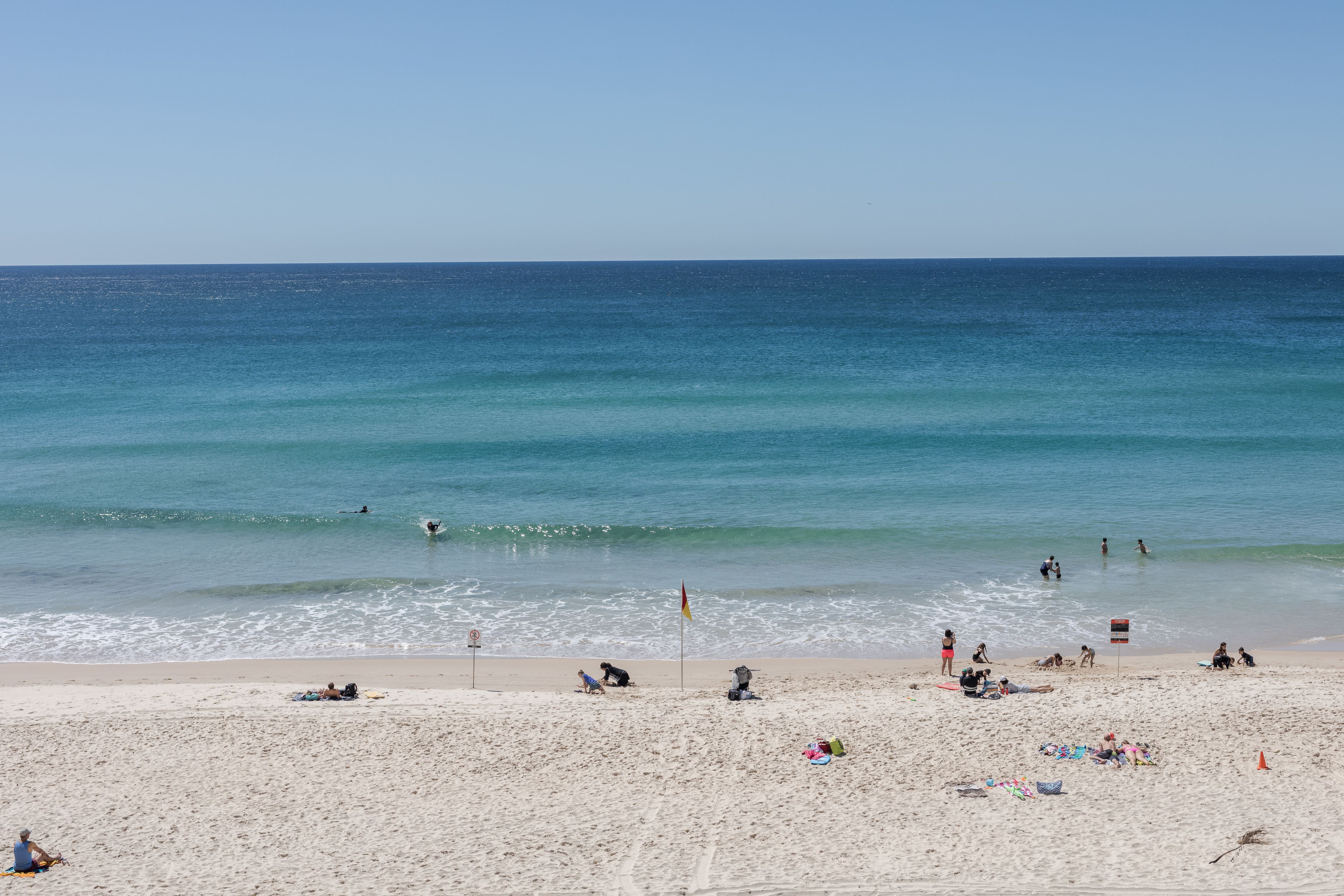 Spindrift on the Beach — image 18