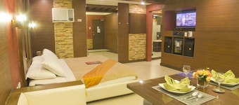 Victoria Court Las Piñas