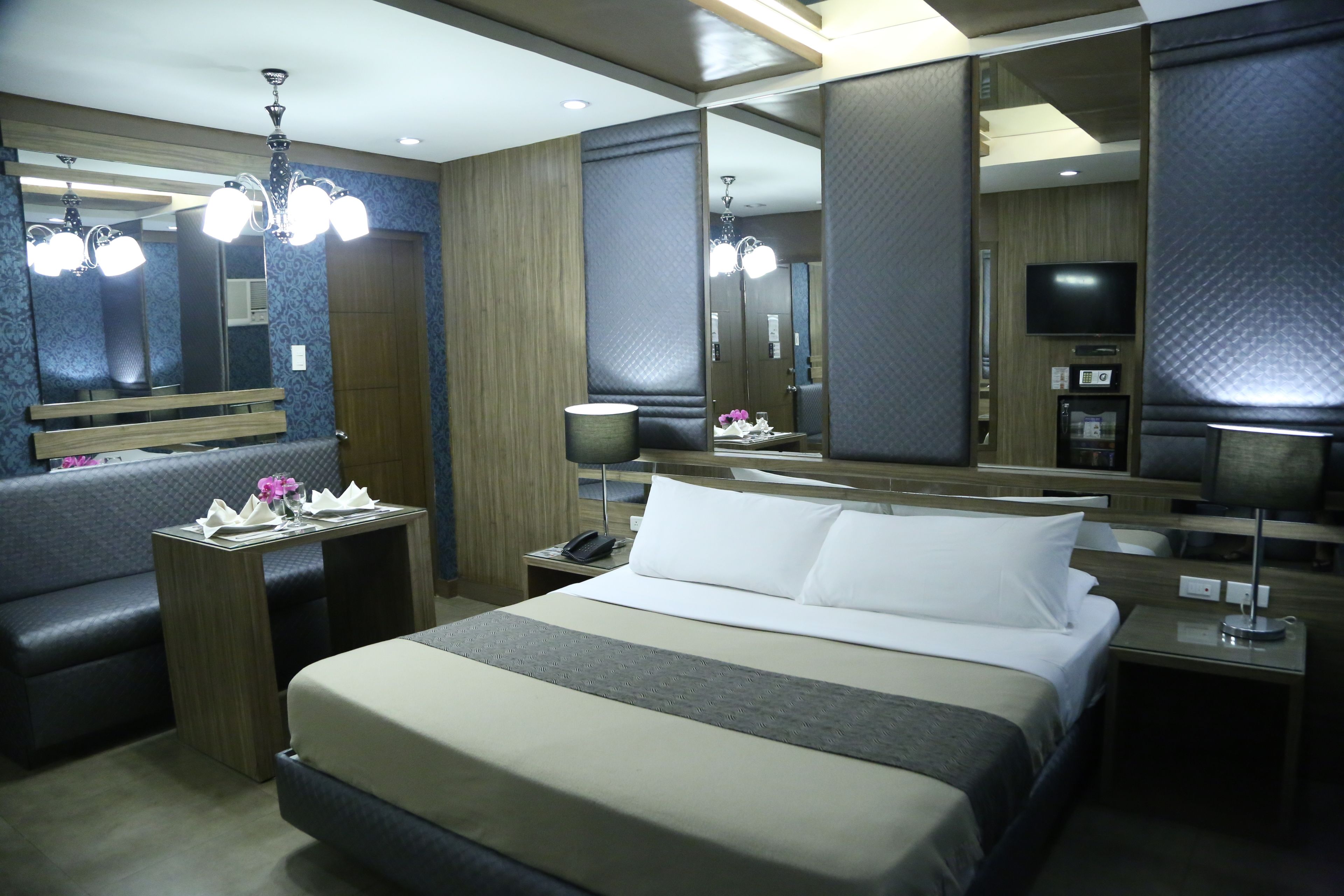 Photo - Victoria Court Las Piñas