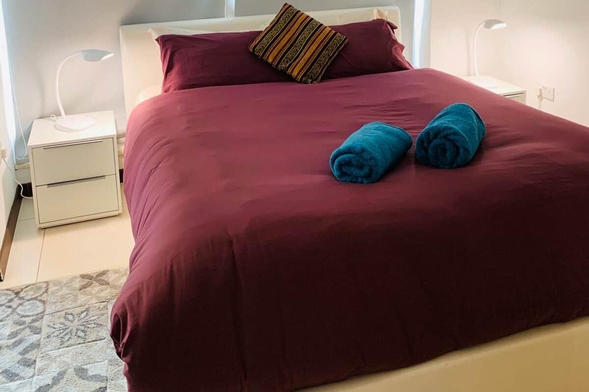 Deluxe Double Room | Iron/ironing board (on request), WiFi (free), individually decorated