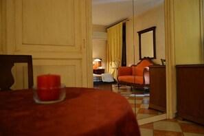 Standard Double Room, Private Bathroom | Free WiFi, bed sheets - Hotel Due Colonne (San Bonifacio)