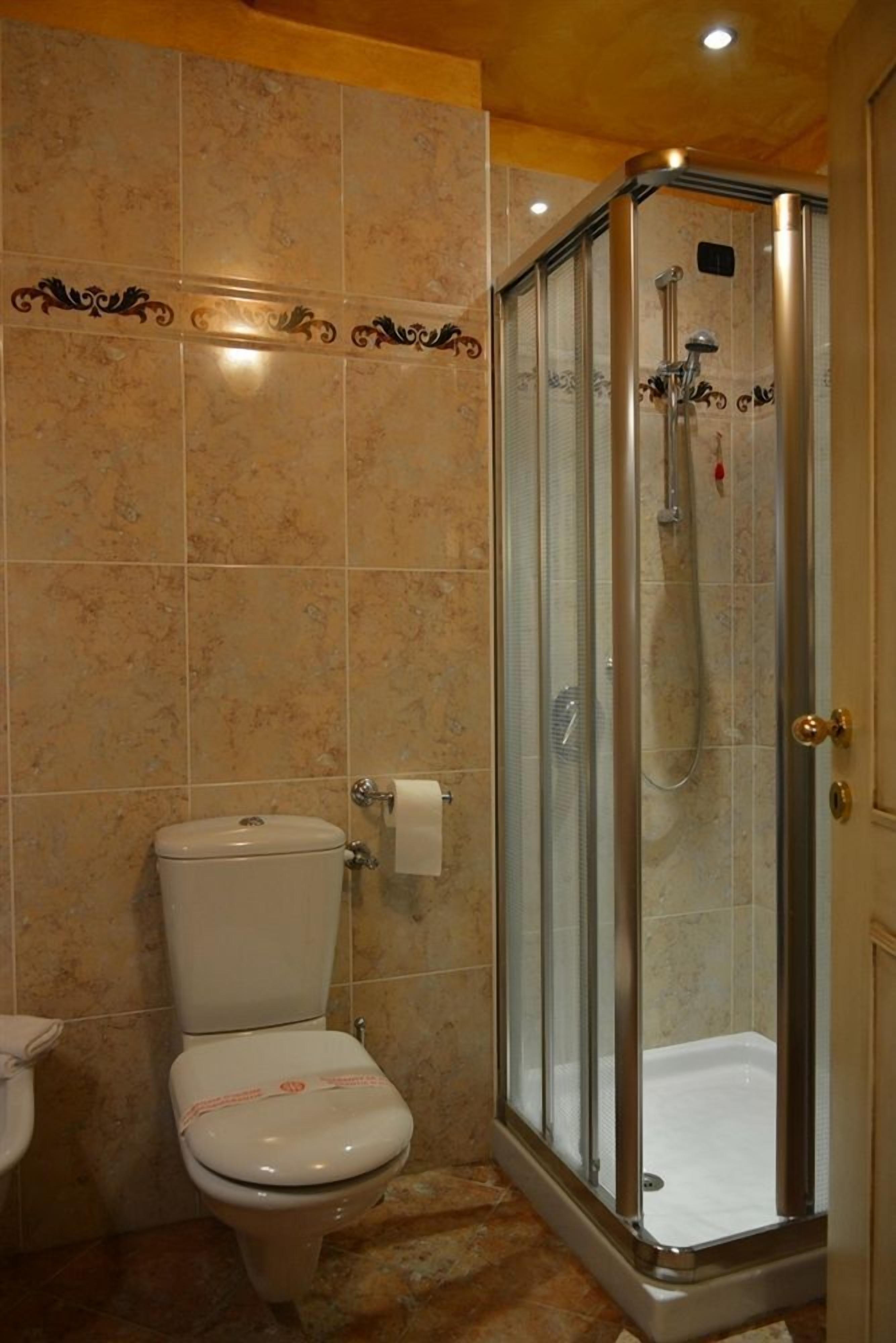 free toiletries, hair dryer, towels