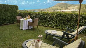 Pillow-top beds, blackout curtains, cots/infant beds, free WiFi - Aparthotel Playas de Liencres (Pielagos)