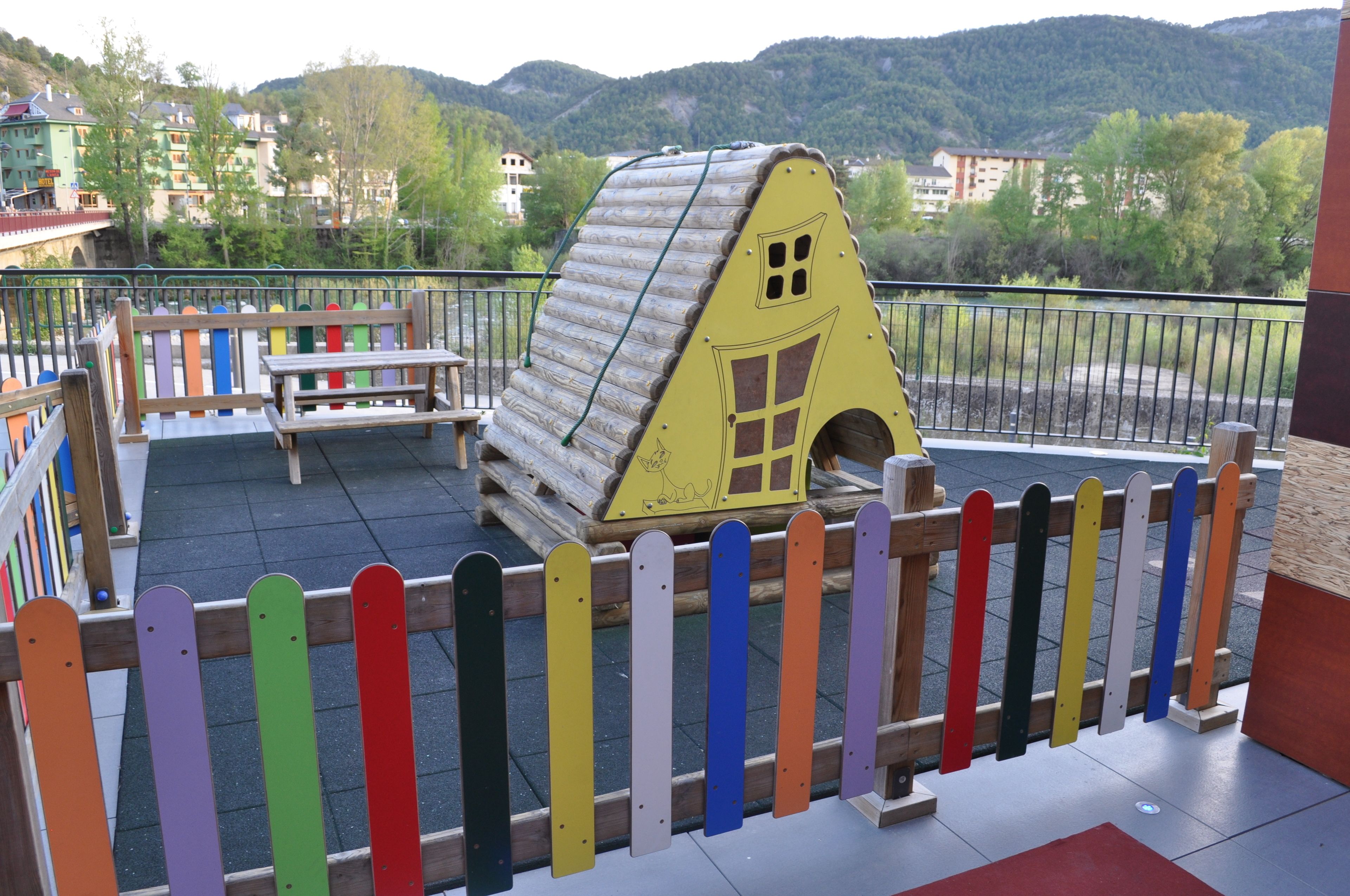children’s play area – outdoor