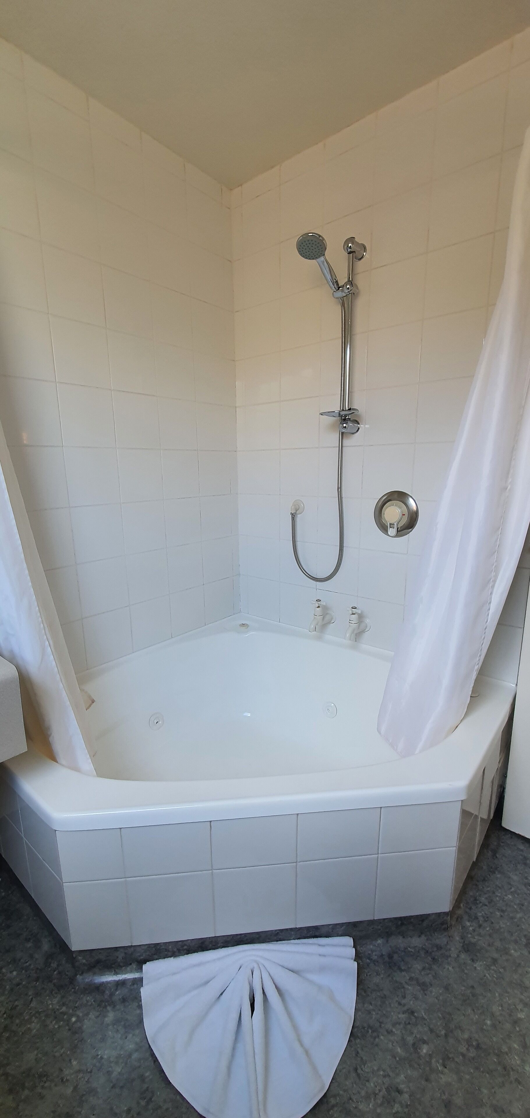 Photo - Rosewood Court Motel