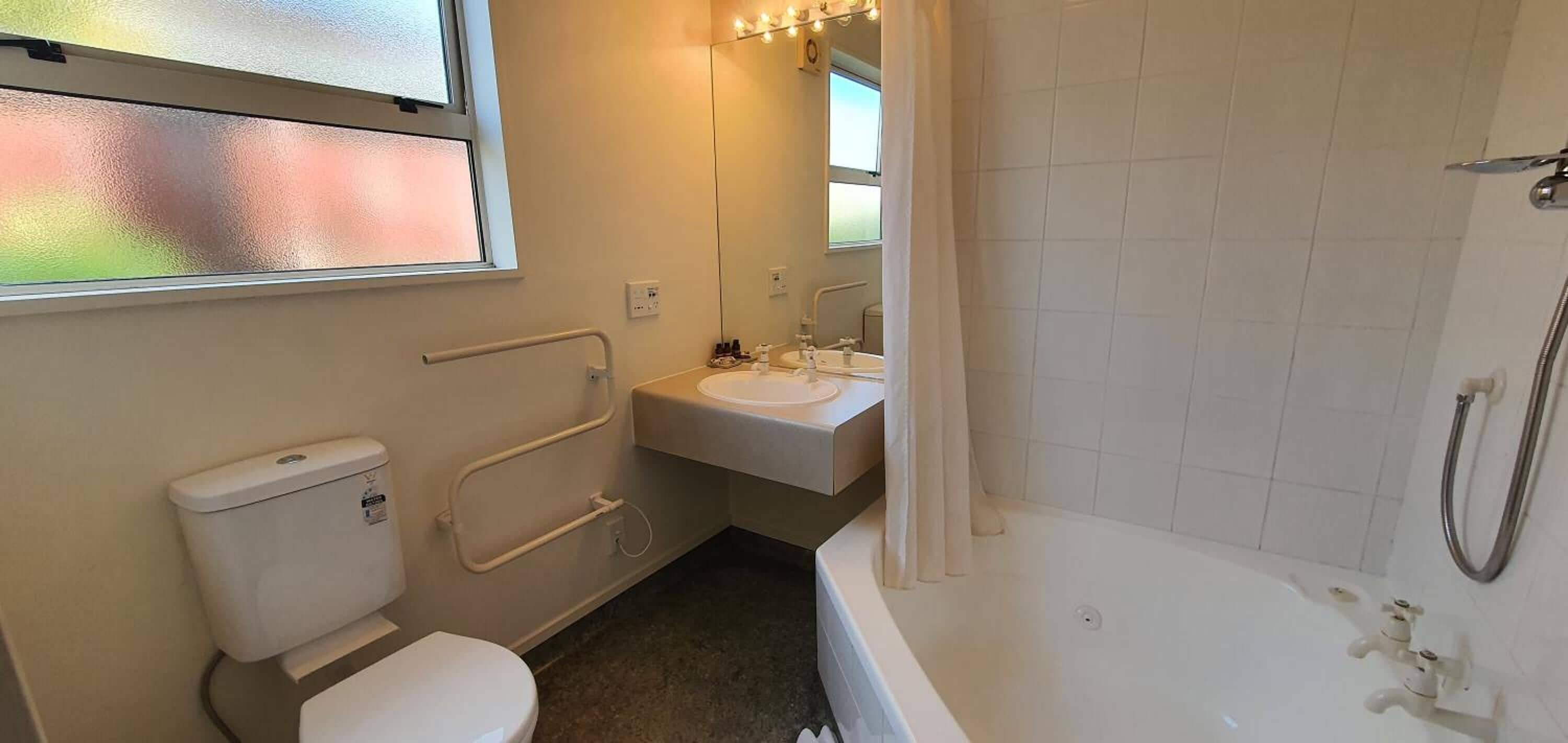 Photo - Rosewood Court Motel