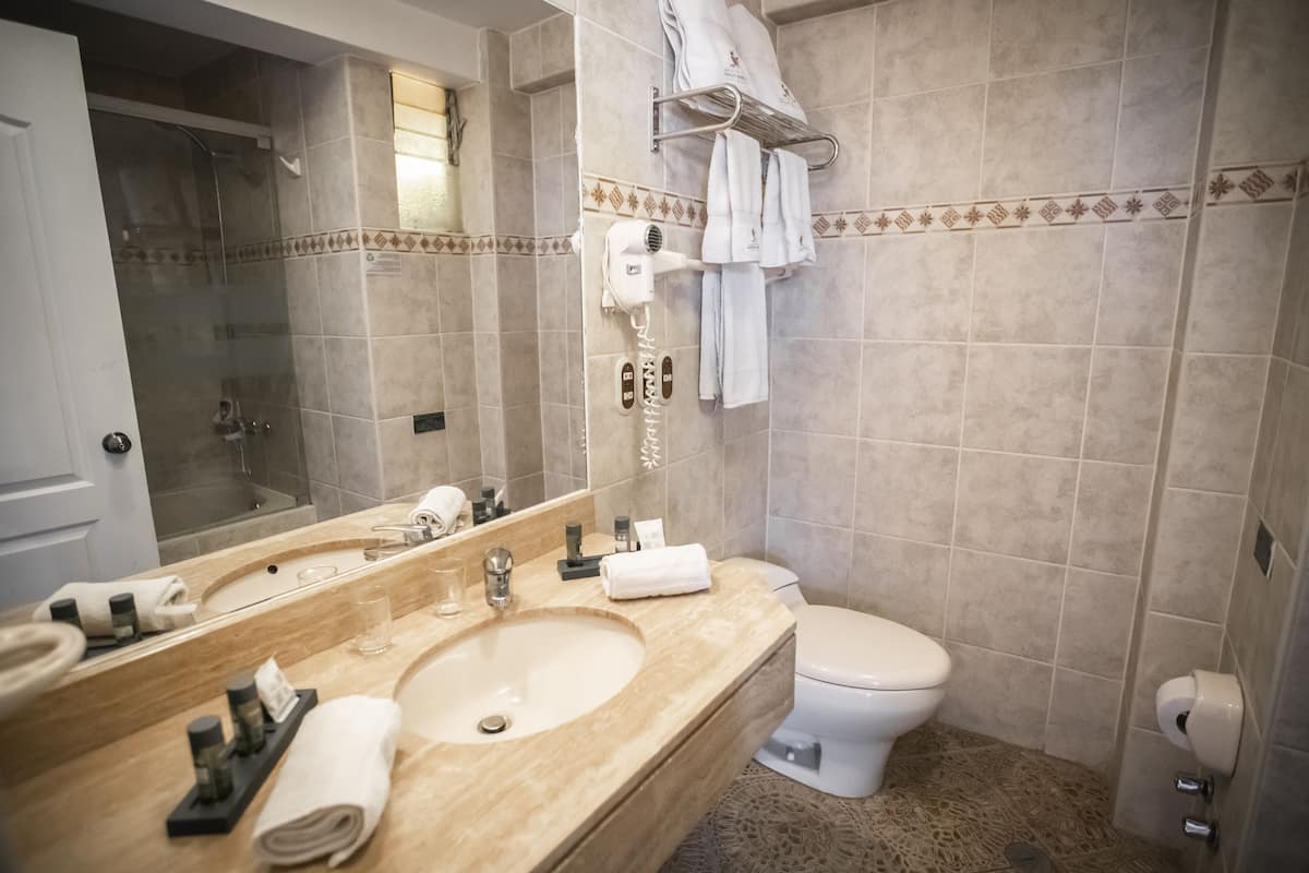 1 bedroom, in-room safe, desk, laptop workspace