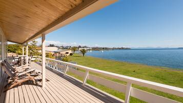 House, 3 Bedrooms, Lakeside | Lake view