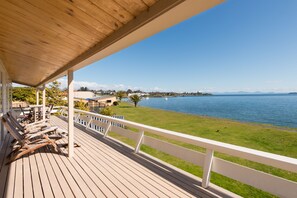 House, 3 Bedrooms, Lakeside | Lake view