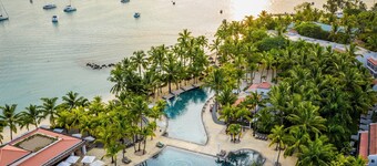 Mauricia Beachcomber Resort & Spa