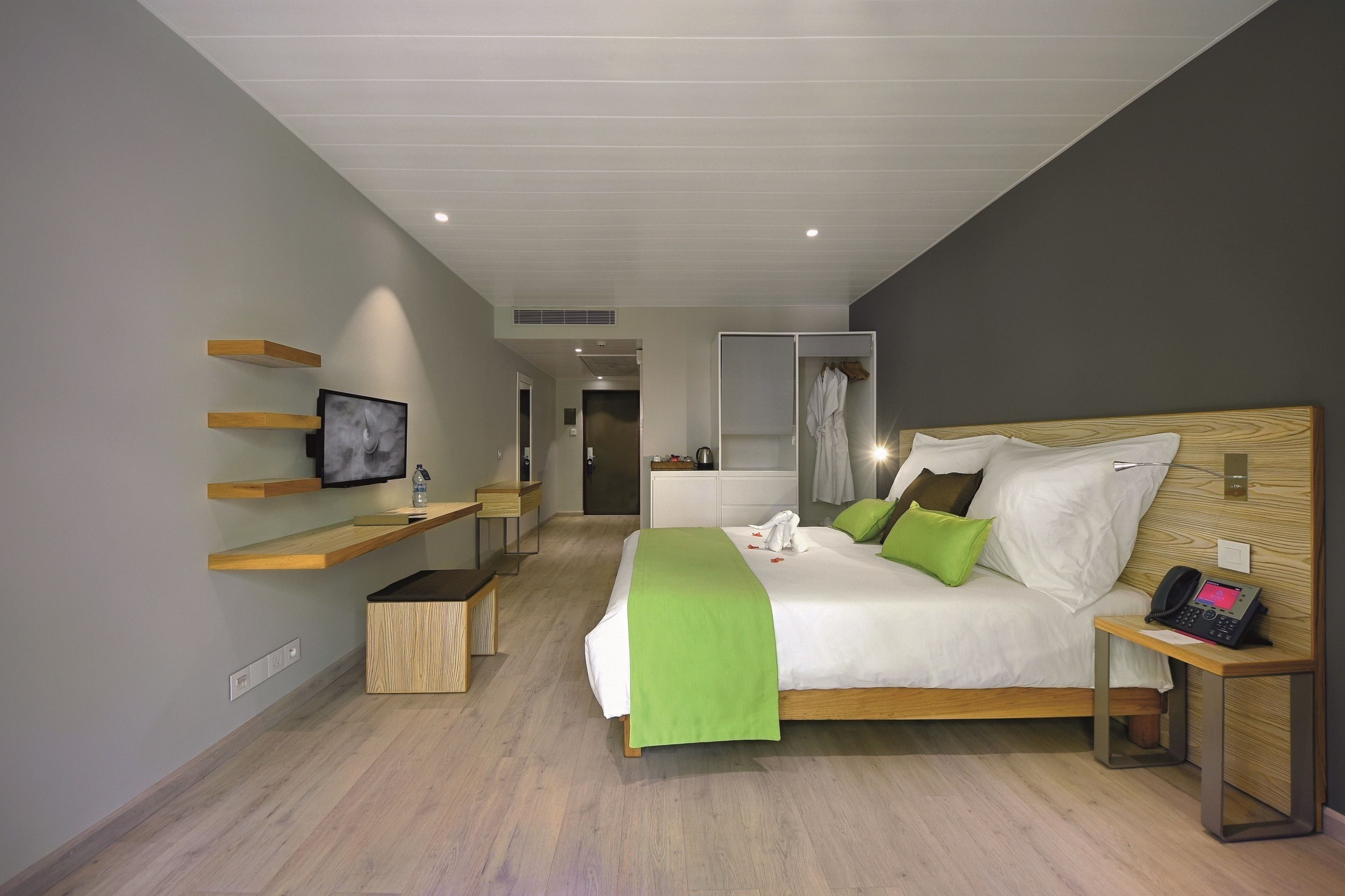 1 bedroom, minibar, in-room safe, desk