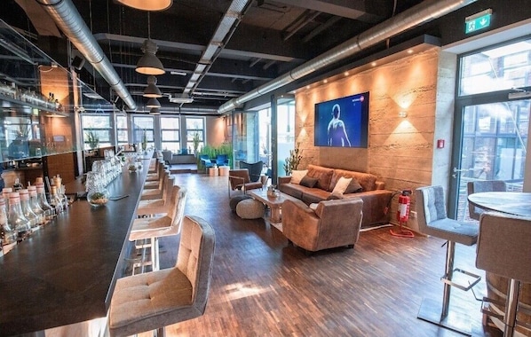 Sports bar