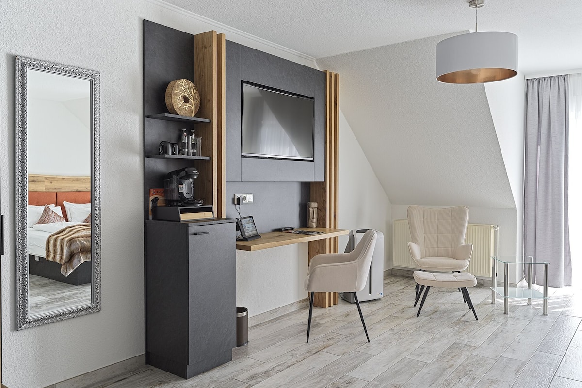 double room, ensuite, lake view (mit balkon) | room amenity