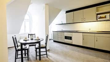 Apartment, 1 Schlafzimmer, Kochnische | Eigene Kochnische | Kühlschrank, Mikrowelle