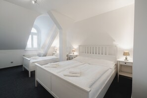 Appartement Familial, 2 chambres, non-fumeurs | Literie hypoallergénique, rideaux occultants, fer et planche à repasser
