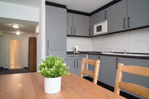 Familienapartment, 2 Schlafzimmer, Nichtraucher | Eigene Küche