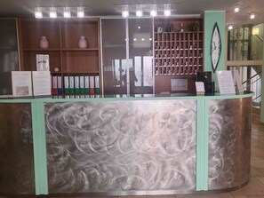 Reception - Hotel Lux (Alessandria)