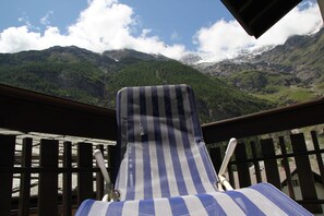 Standard Apartment, 3 Bedrooms, Mountain View | Balcony