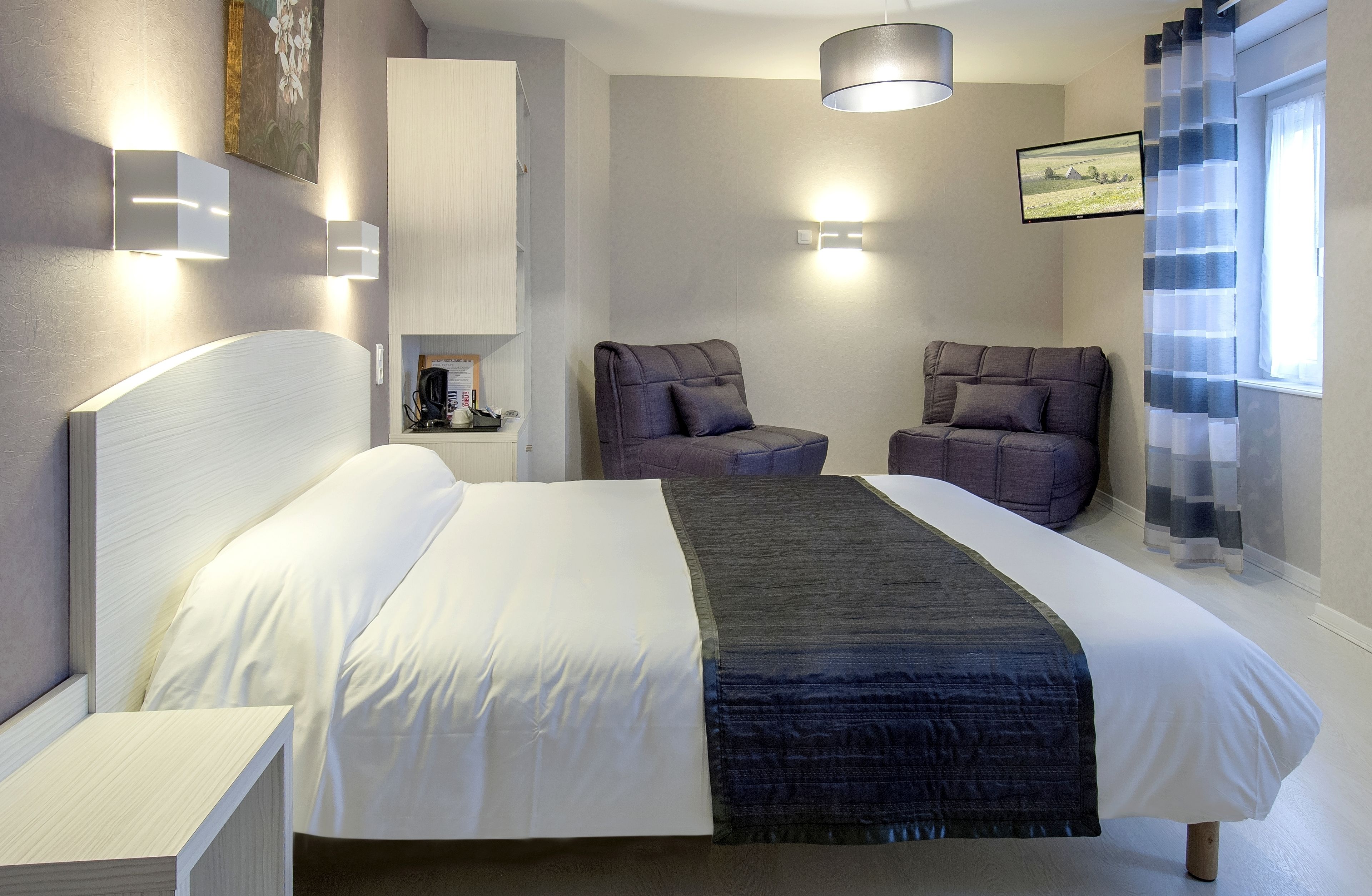 Decoración personalizada, escritorio y sistema de insonorización 