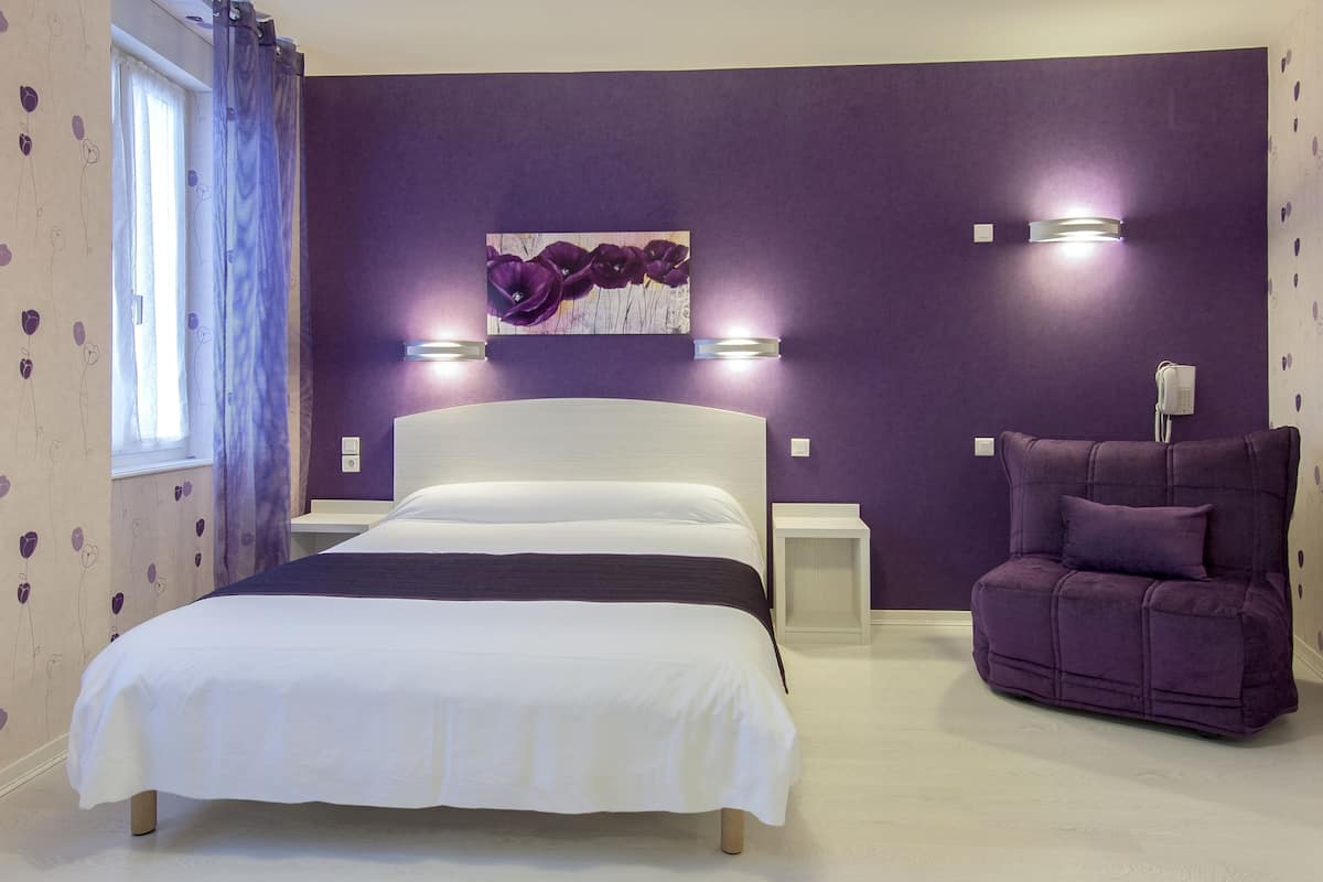 Superior Double Room | Desk, soundproofing, cribs (free), rollaway beds (surcharge)