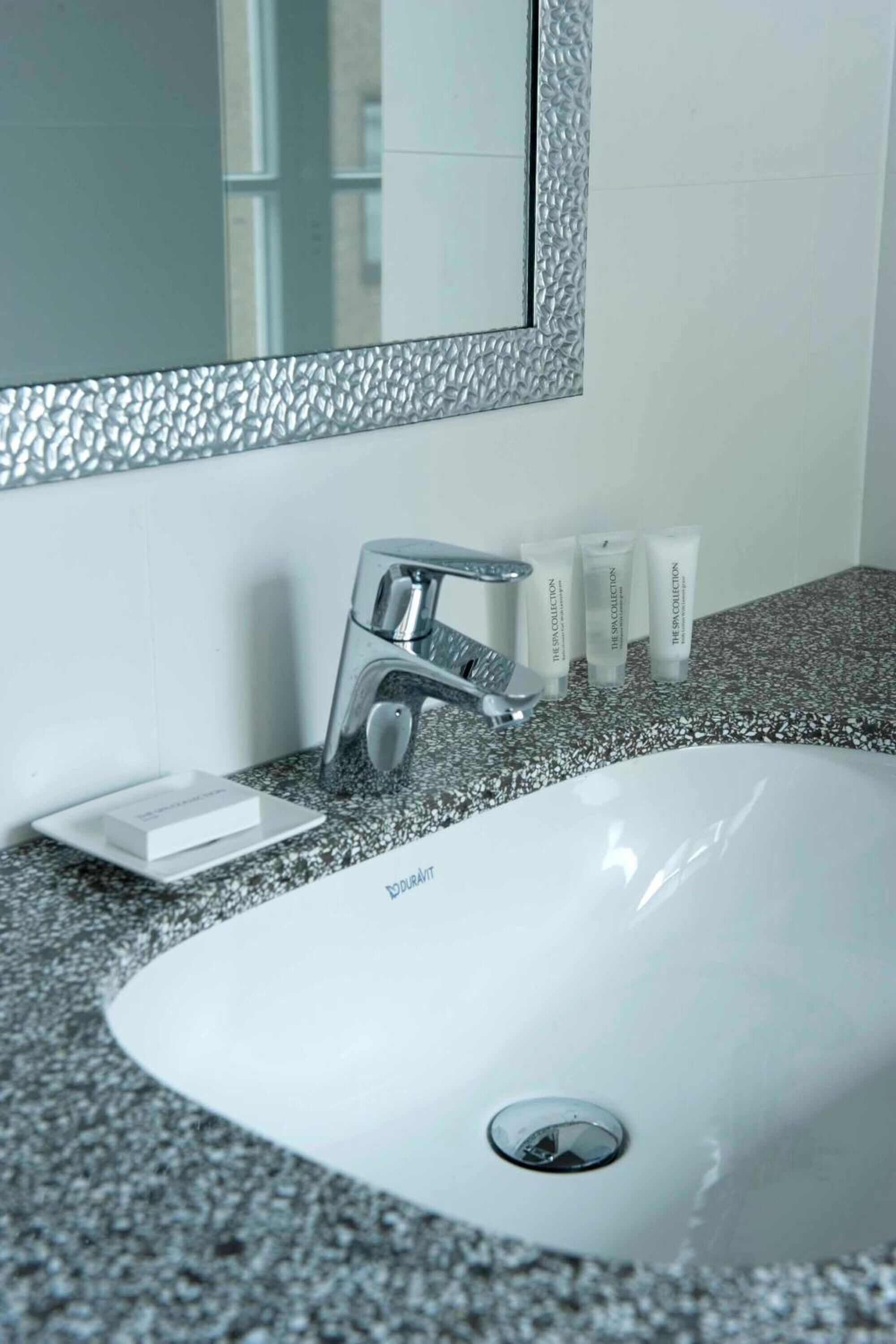 hydromassage showerhead, free toiletries, hair dryer, towels