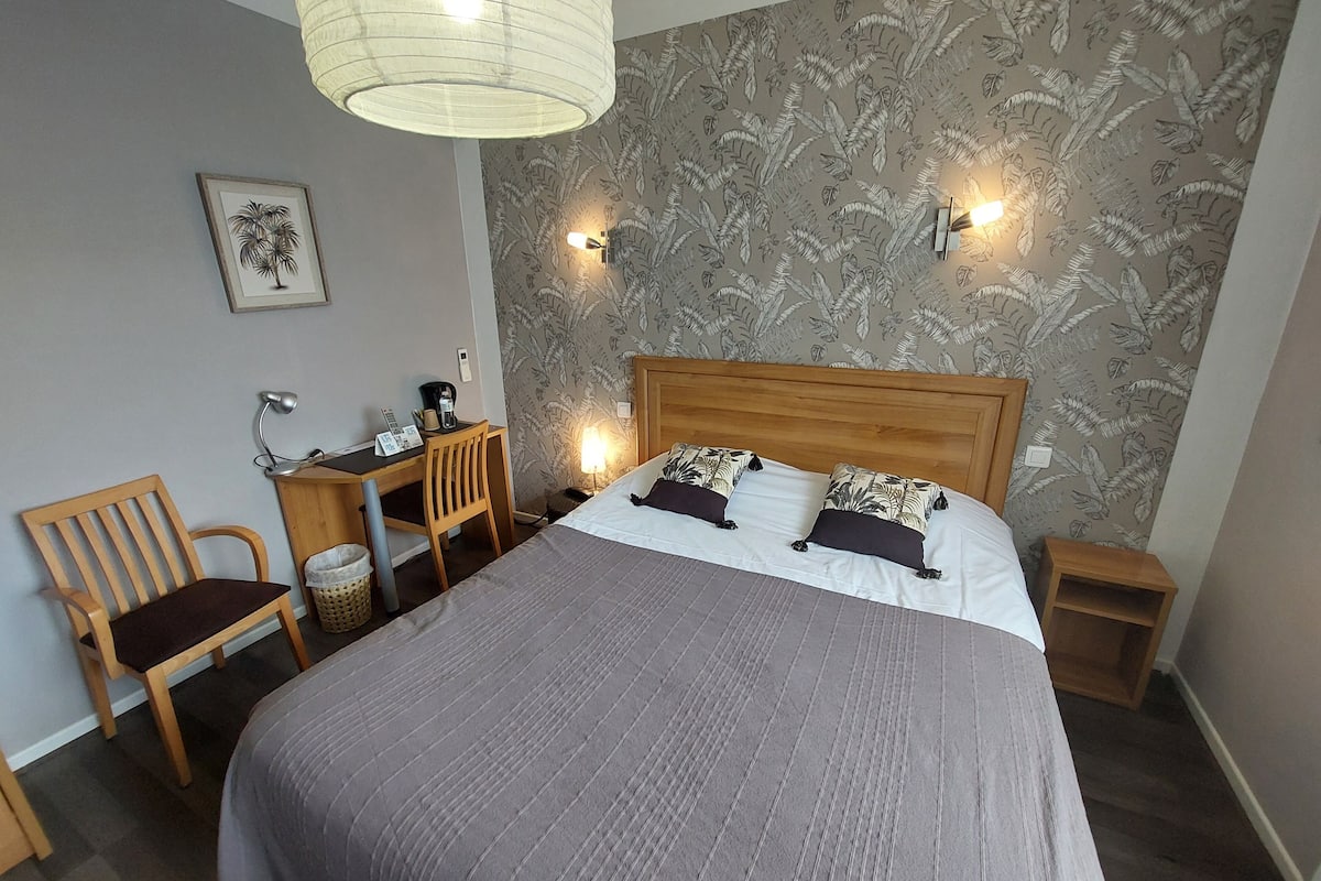 comfort double room | desk, free cots/infant beds, rollaway beds, free wifi