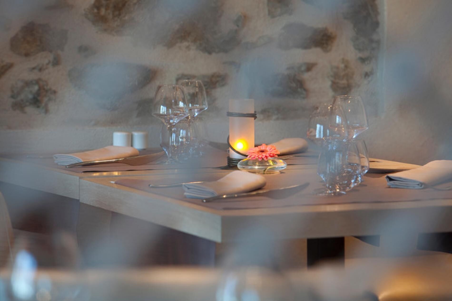 lunch and dinner served