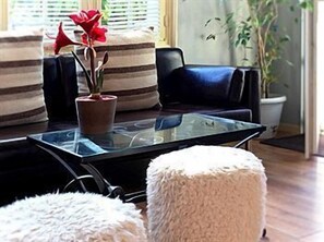 Coin salon dans le hall