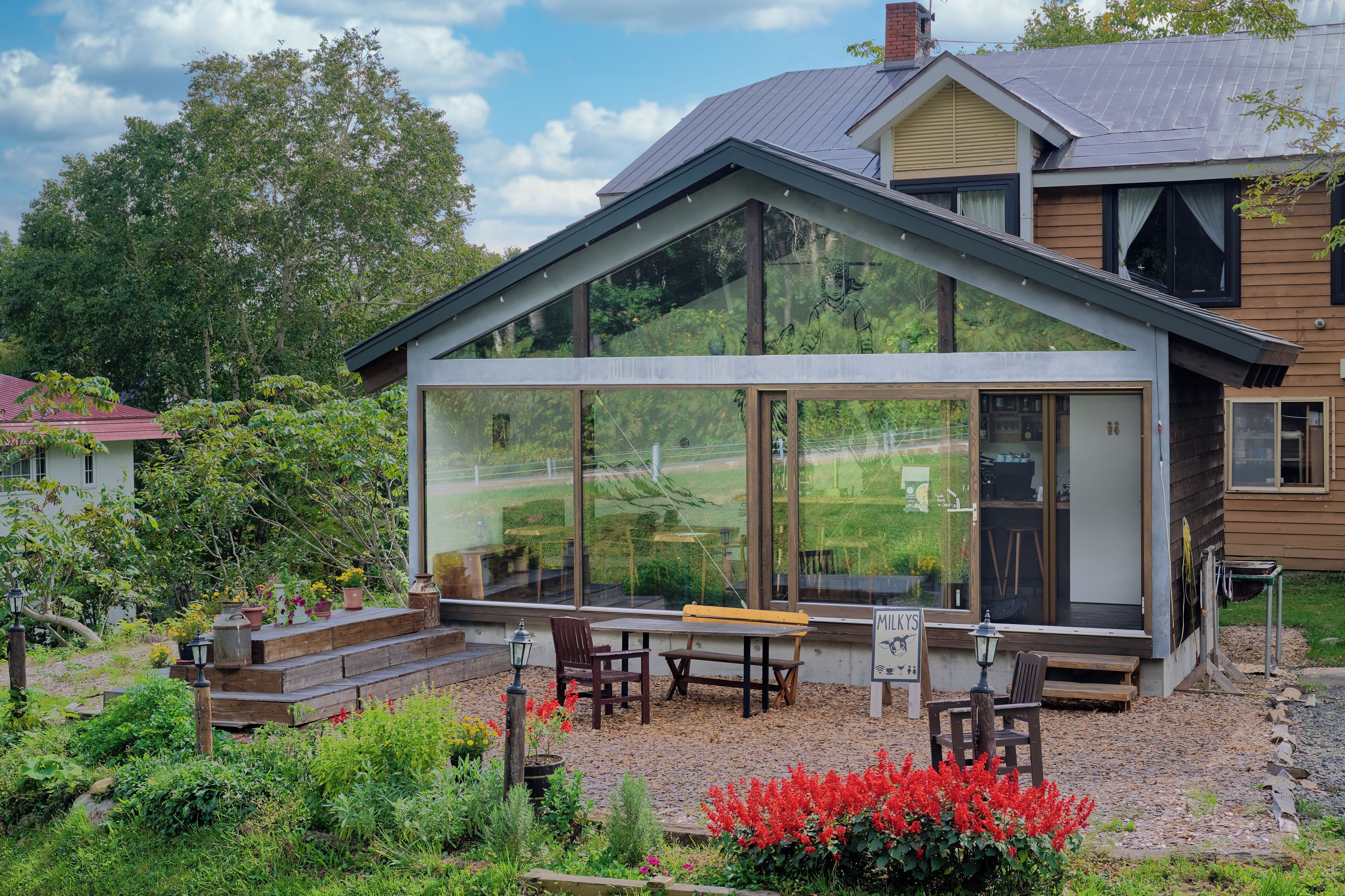 Breakfast and dinner served, garden views 