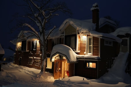 Exterior. Country Inn Milky House