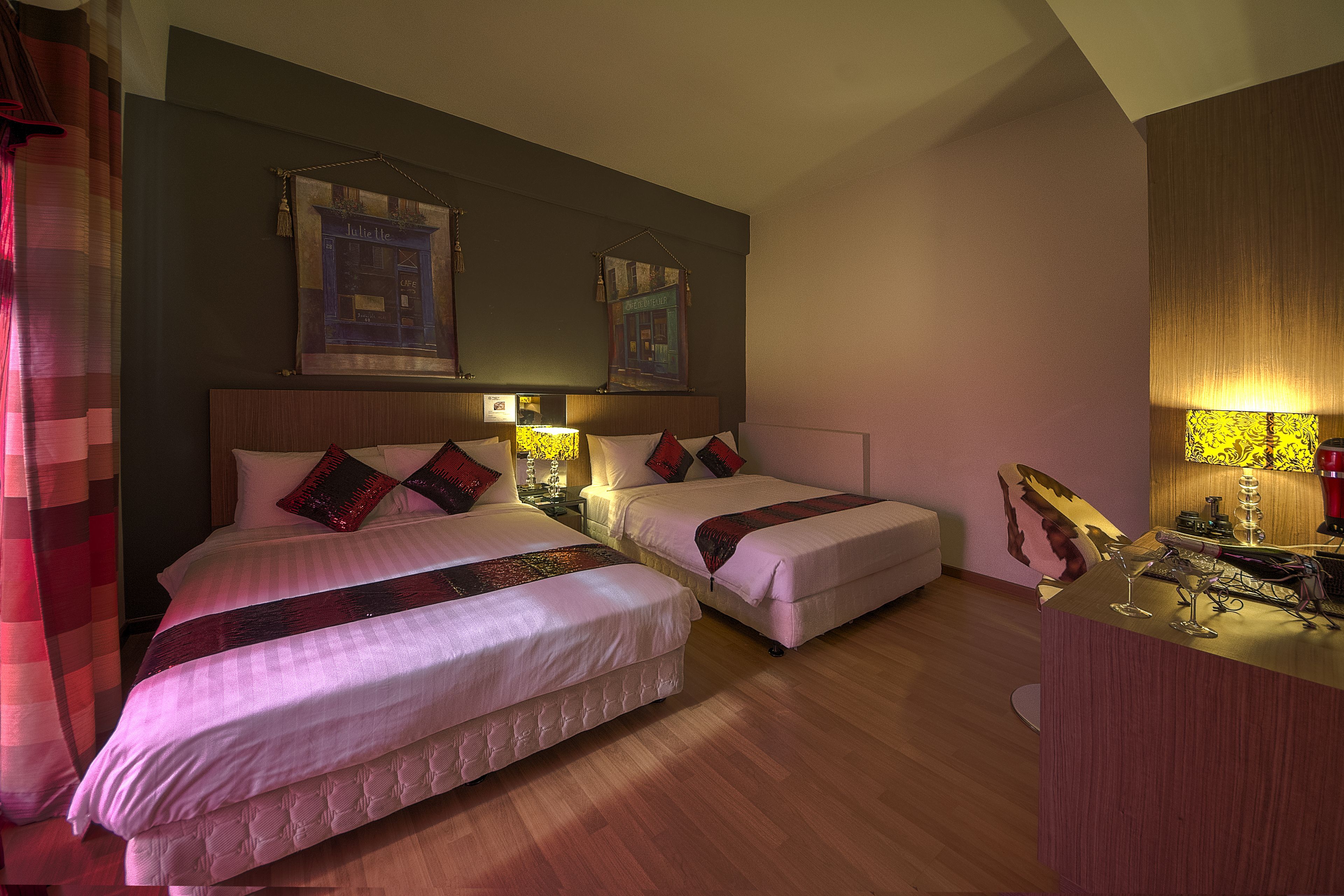 Photo - Arenaa Deluxe Hotel