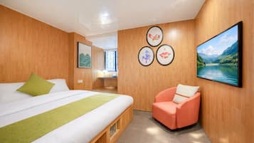 Japanese Style Double Room | Premium bedding, in-room safe, individually decorated