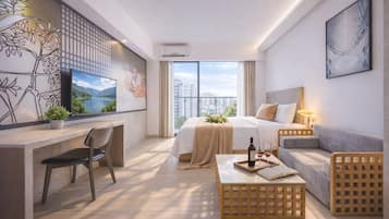 Premium bedding, in-room safe, individually decorated