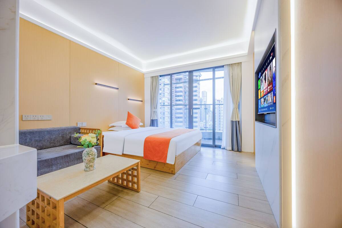 Comfort kamer | Luxe beddengoed, een kluis op de kamer, individueel gedecoreerd