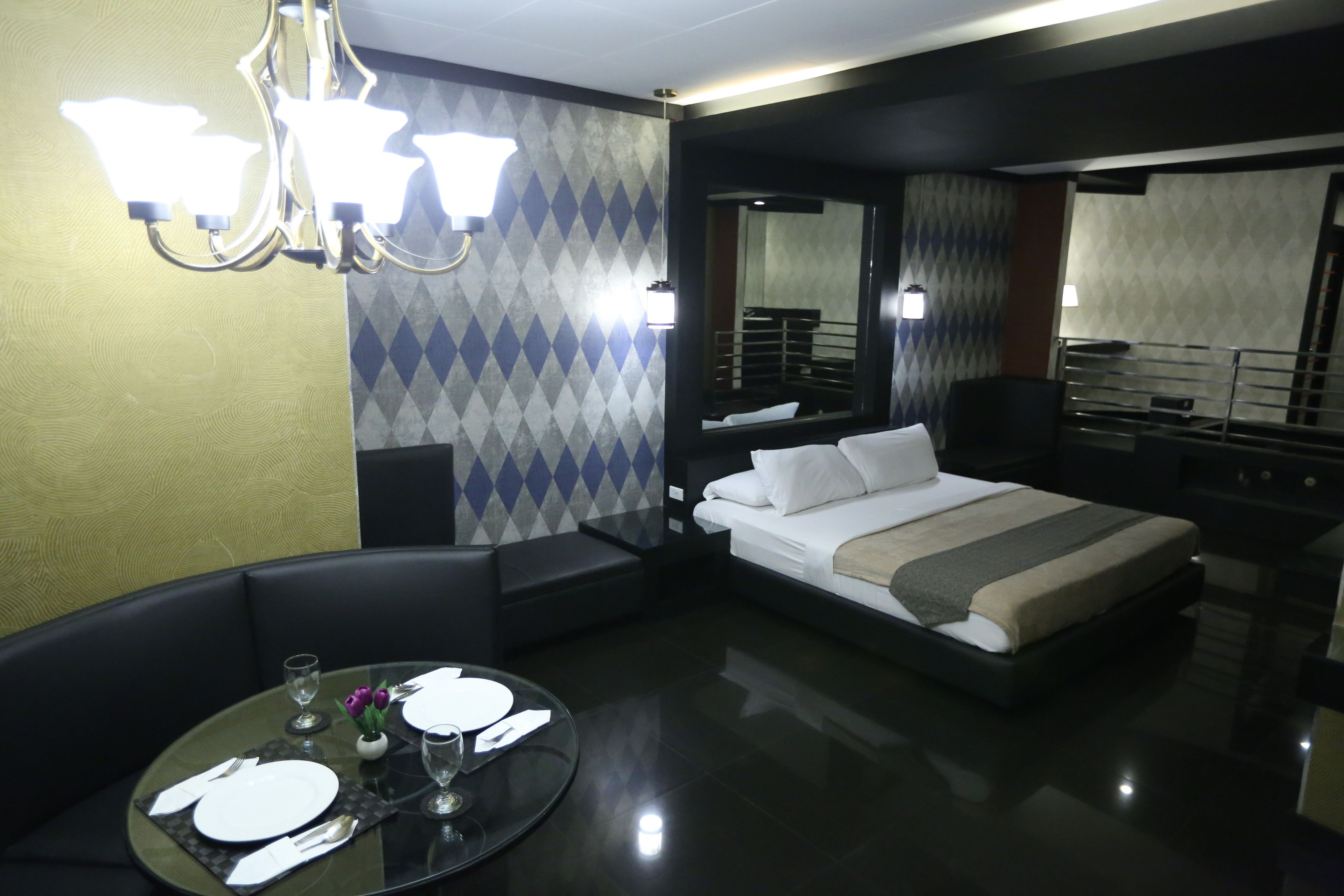 Foto - Victoria Court North EDSA - Caloocan
