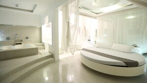 Mini Suite | 浴室 | 免费洗浴用品、吹风机、毛巾