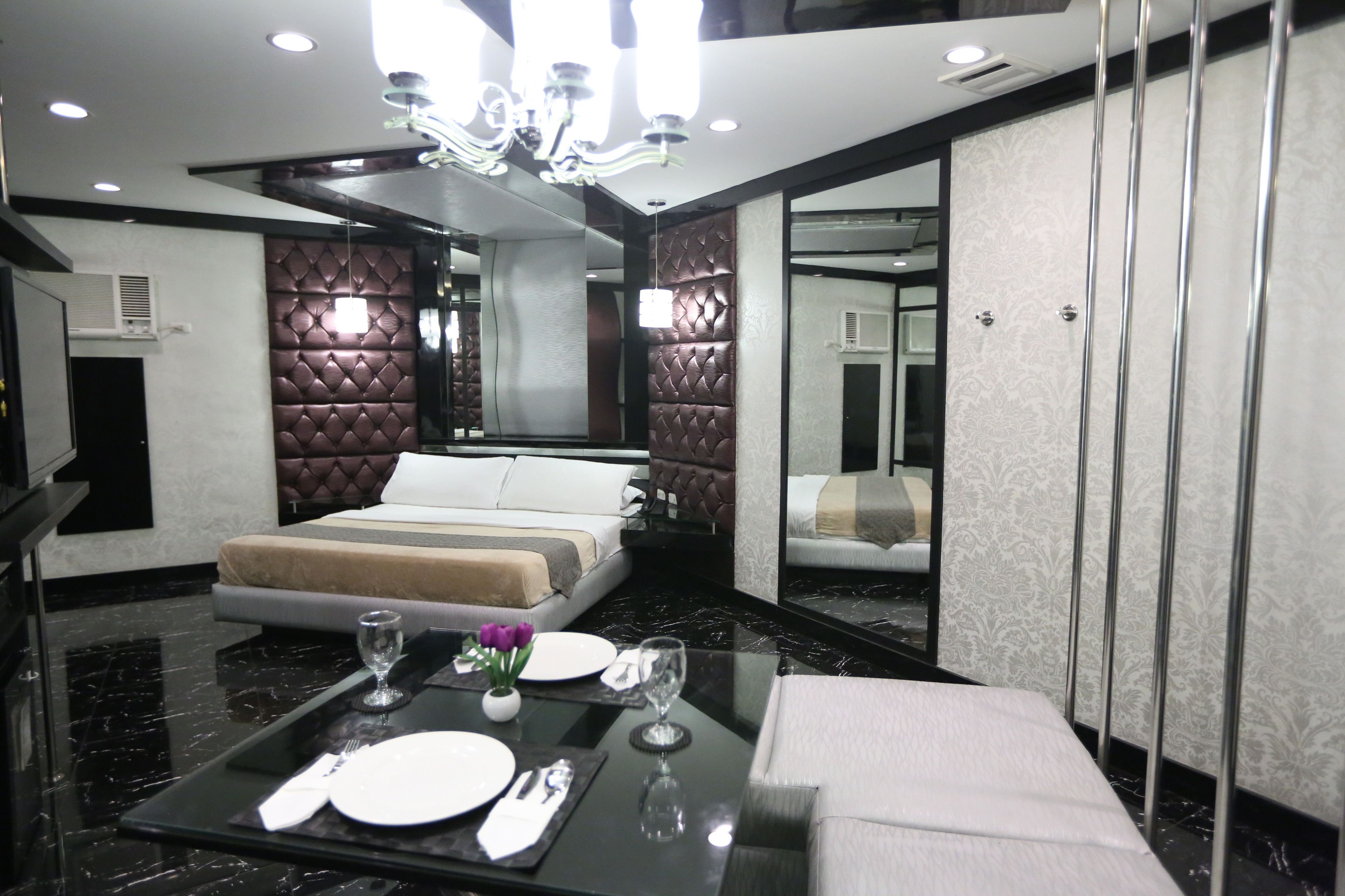 Foto - Victoria Court North EDSA - Caloocan