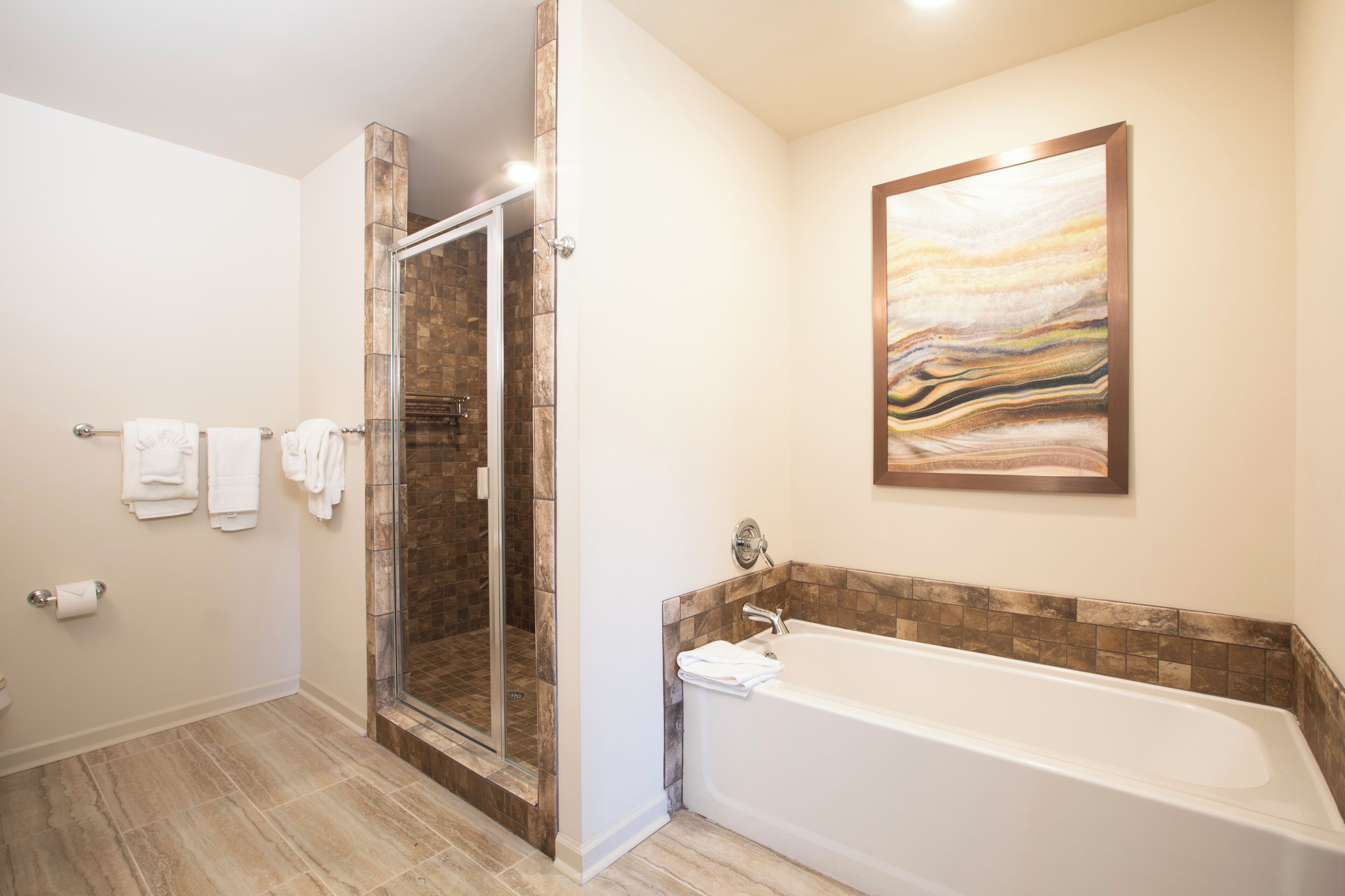 Superior appartement, 1 slaapkamer | Badkamer met douche