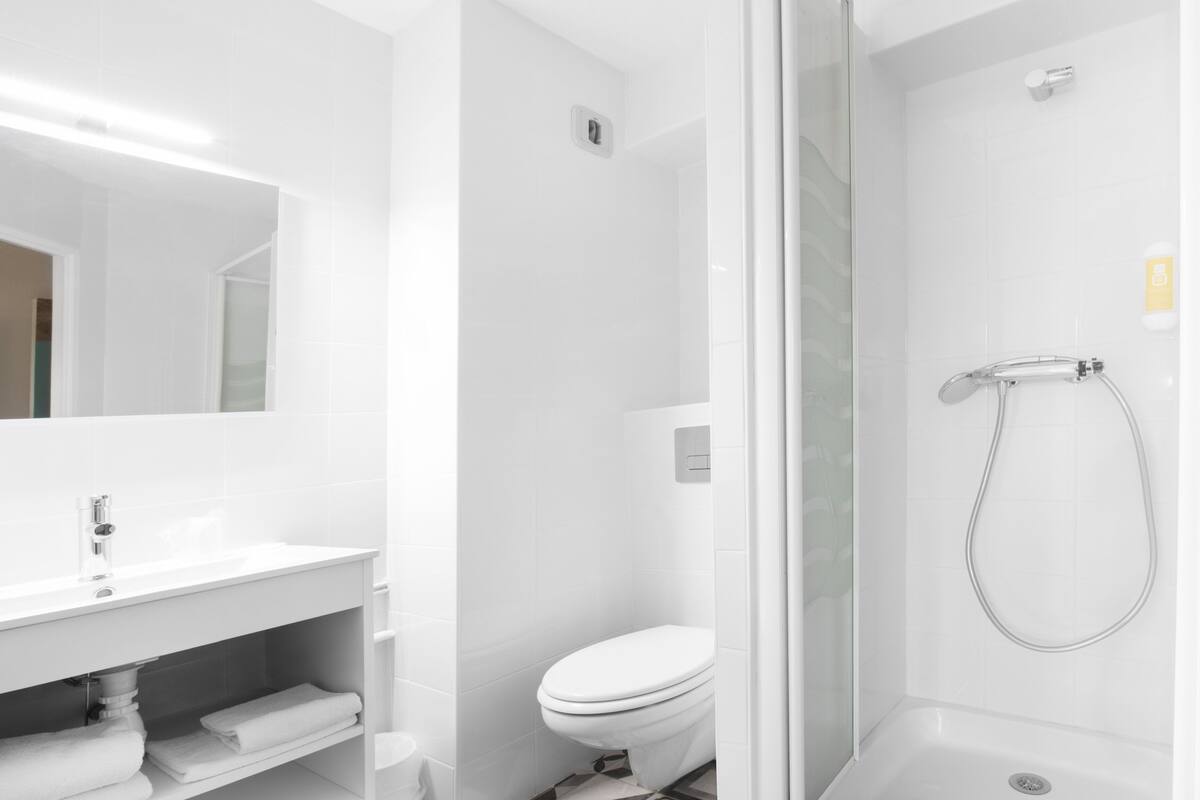 1 bedroom, soundproofing, iron/ironing board, free wifi